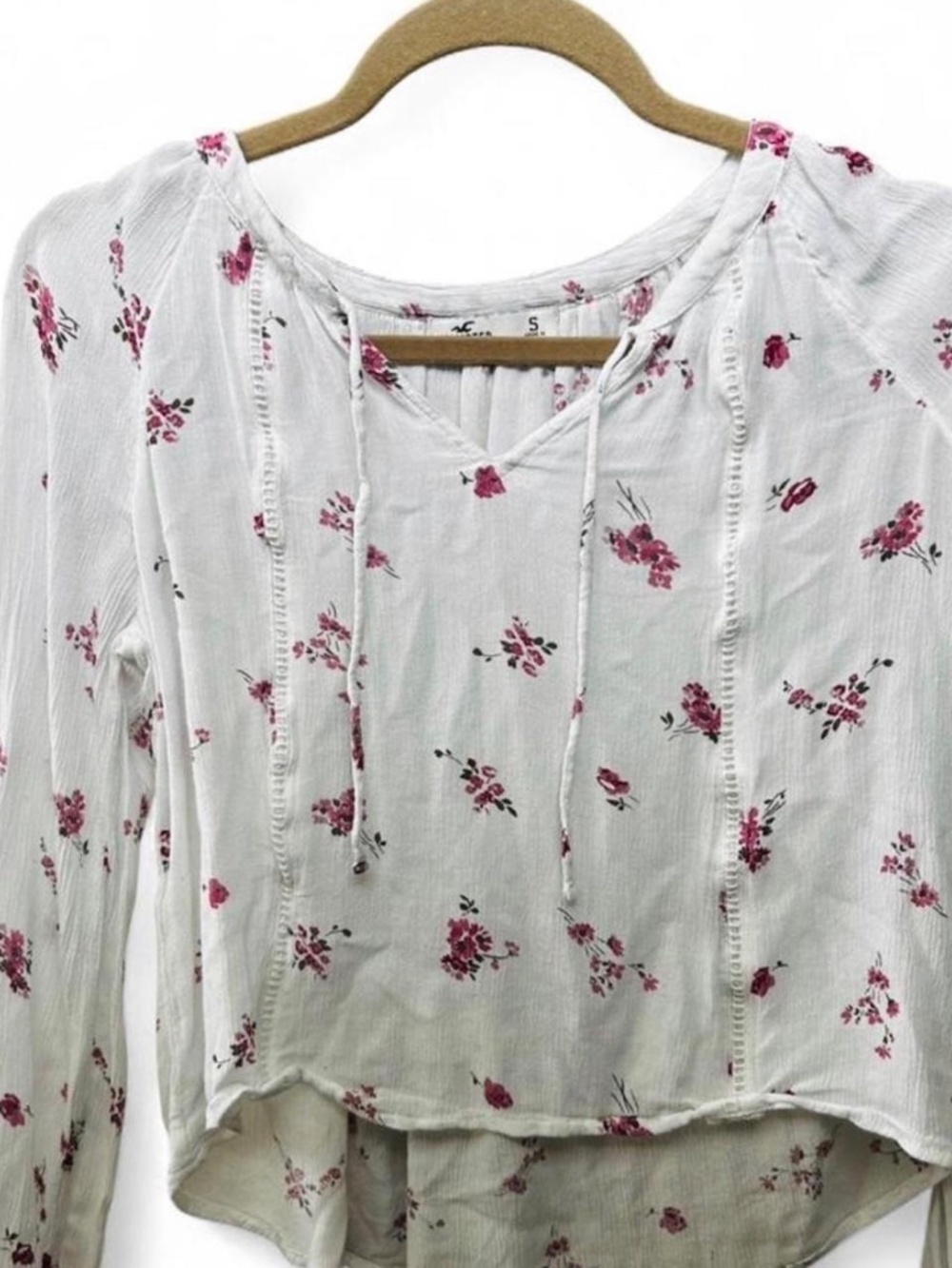 Hollister Co. Women's White and Pink Blouse